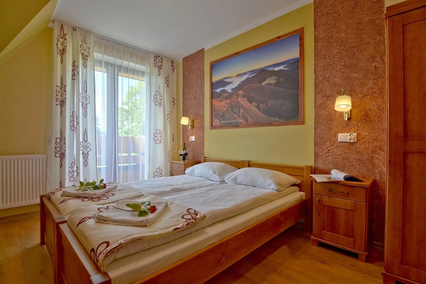 غرفة مزدوجة Comfort/Balcony مع حمام خاص وإطلالة على الجبال